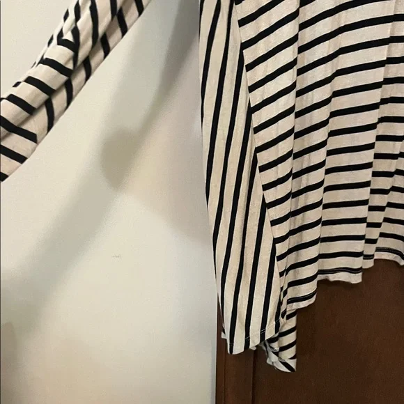 RXB Black and Beige Striped Asymmetrical Open Front Cardigan Style Top - Picture 12 of 14